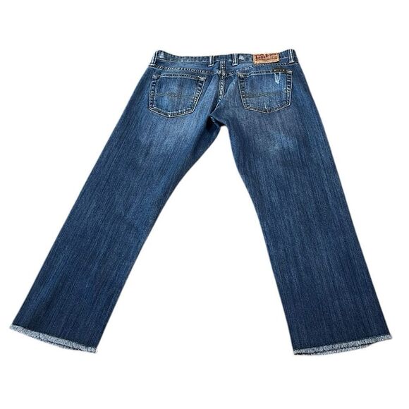 Lucky Brand Stylish Blue Denim Cropped Jeans With Patch Design, Size 8/29 - Picture 2 of 9